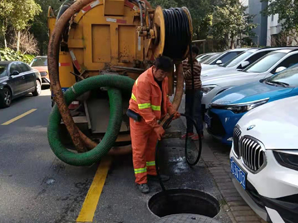 梁山排污管道清淤